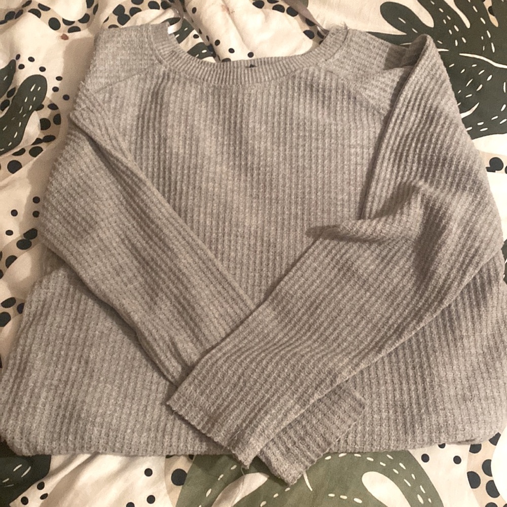 wild fable grey longe sleeve/ size medium